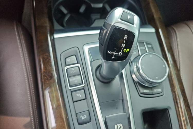 Used BMW X5 2017 xDrive35i Elegant Edition Gear Lever