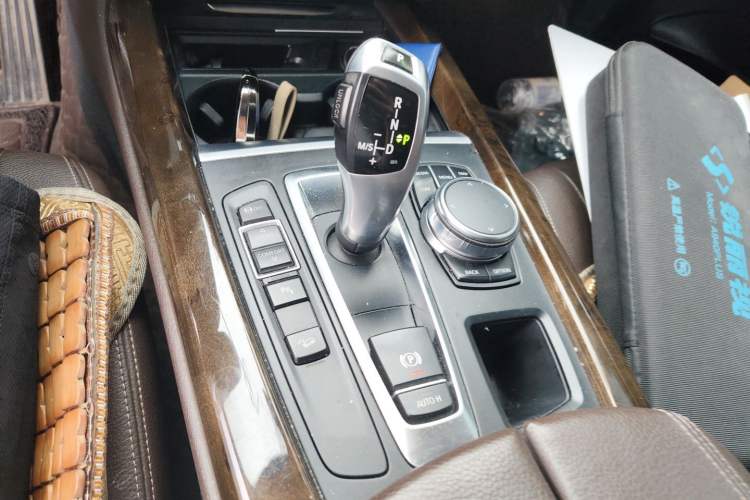 Used BMW X5 2017 xDrive35i Elegant Edition Gear Lever