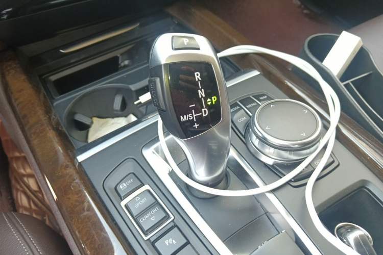 Used BMW X5 2017 xDrive35i Elegant Edition Gear Lever