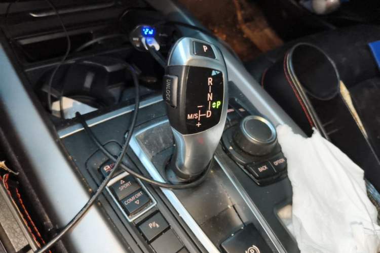 Used BMW X5 2017 xDrive35i Middle East Gear Lever
