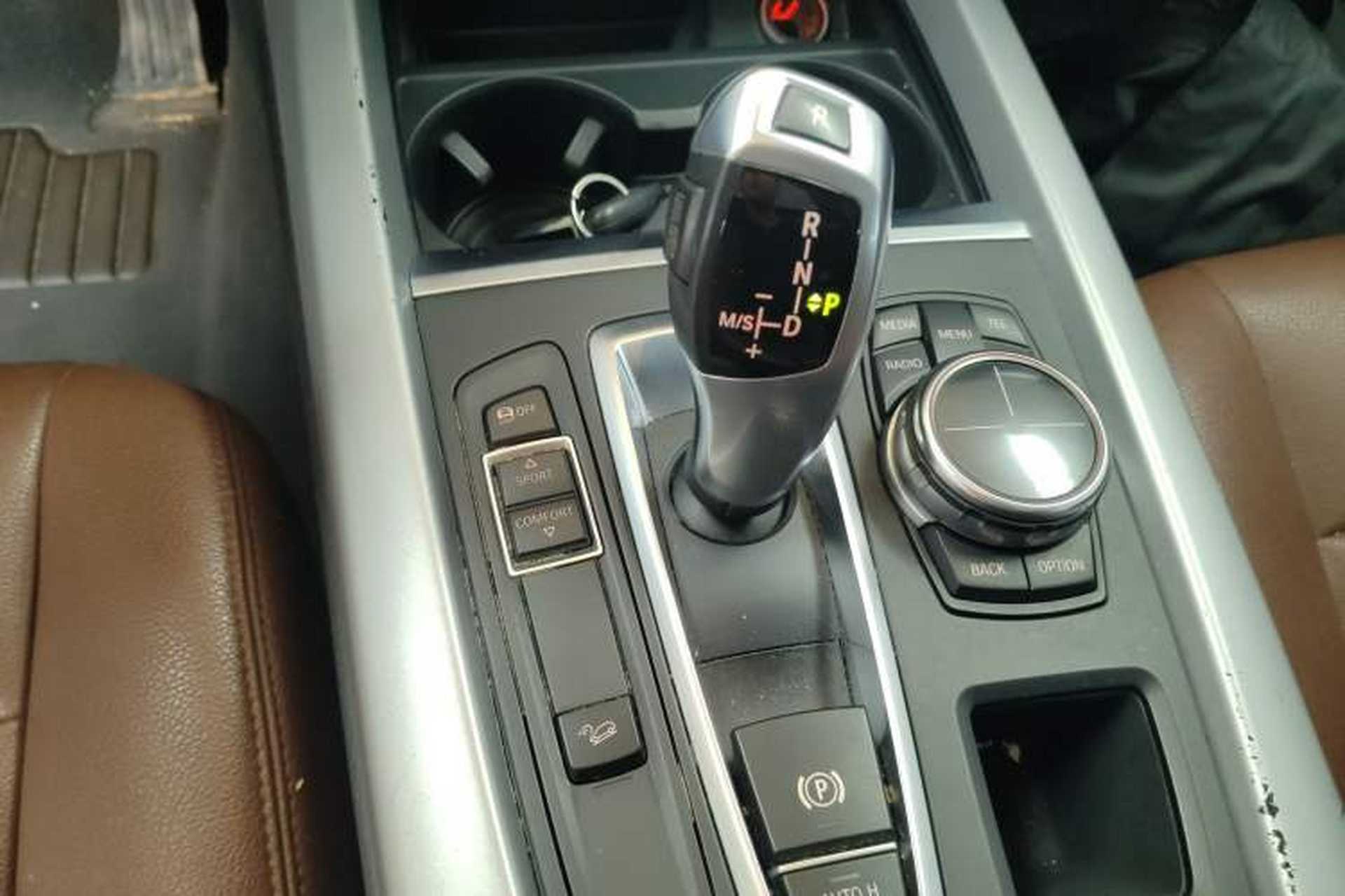 Used BMW X5 2017 xDrive35i Middle East Gear Lever