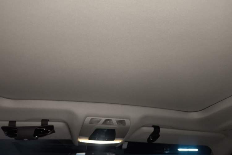 Used BMW X5 2017 xDrive28i Headliner