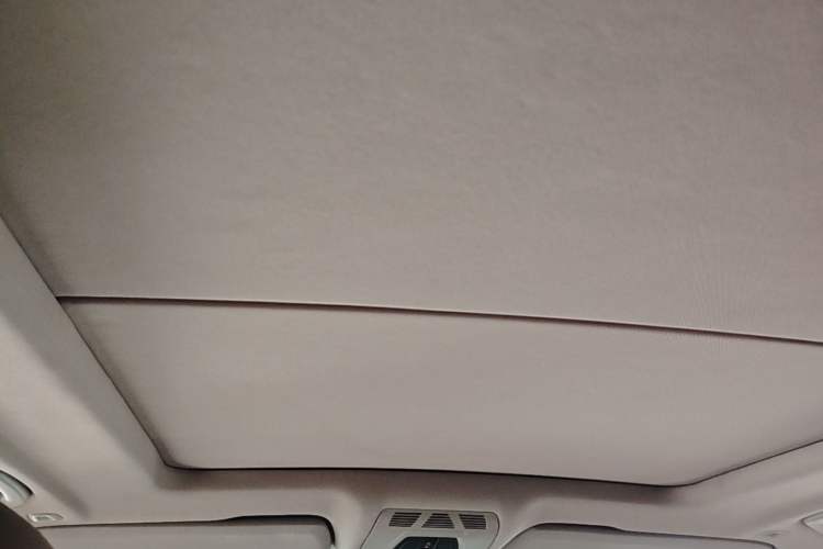 Used BMW X5 2017 xDrive35i Standard Model U.S. Specification Headliner