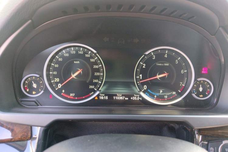 Used BMW X5 2017 xDrive35i Elegant Edition Instrument Cluster
