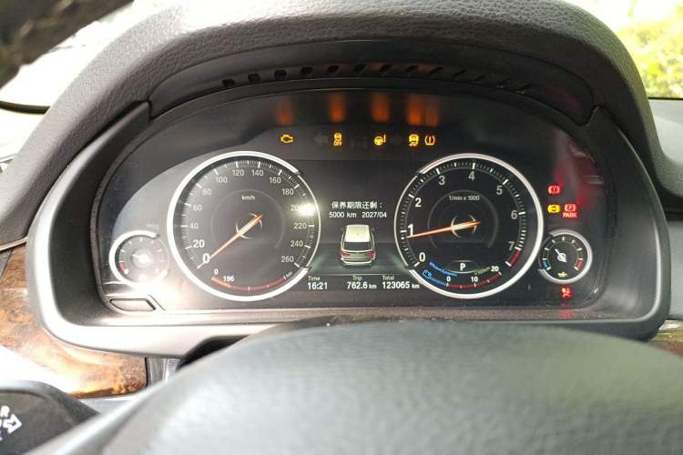 Used BMW X5 2017 xDrive28i Instrument Cluster