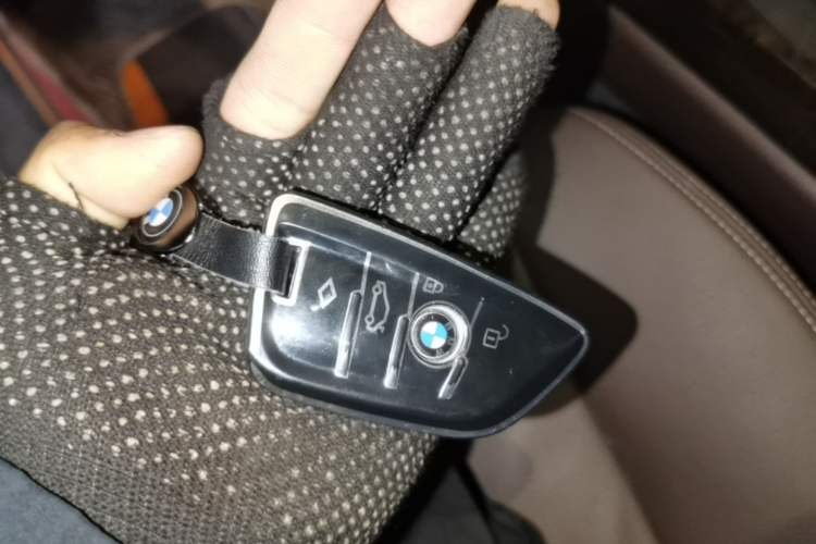 Used BMW X5 2017 xDrive28i Interior 1