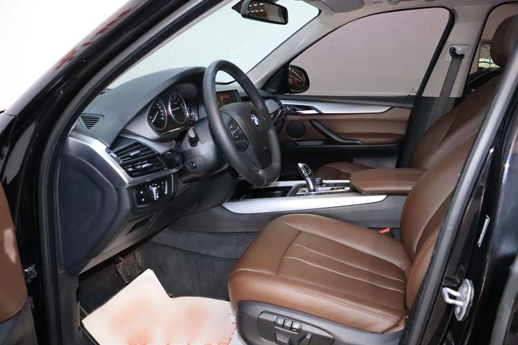 Used BMW X5 2017 xDrive35i Middle East Interior 1