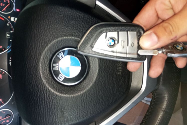 Used BMW X5 2017 xDrive28i Interior 1
