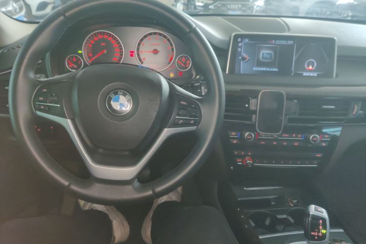Used BMW X5 2017 xDrive35i Elegant Edition Interior 2