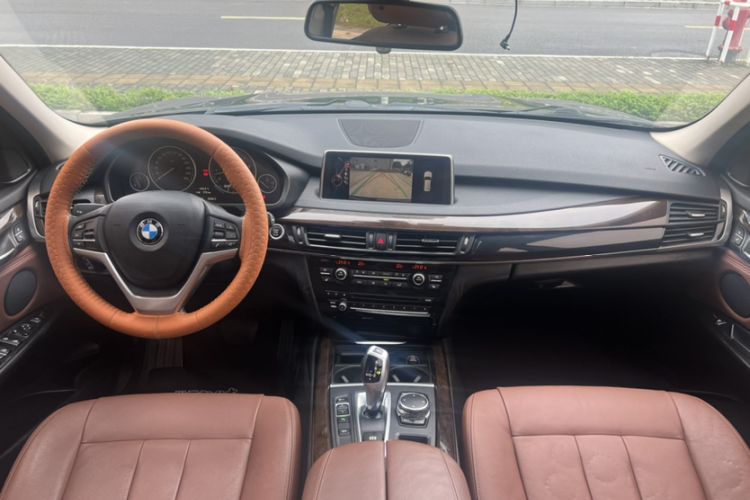 Used BMW X5 2017 xDrive35i Elegant Edition Interior 2