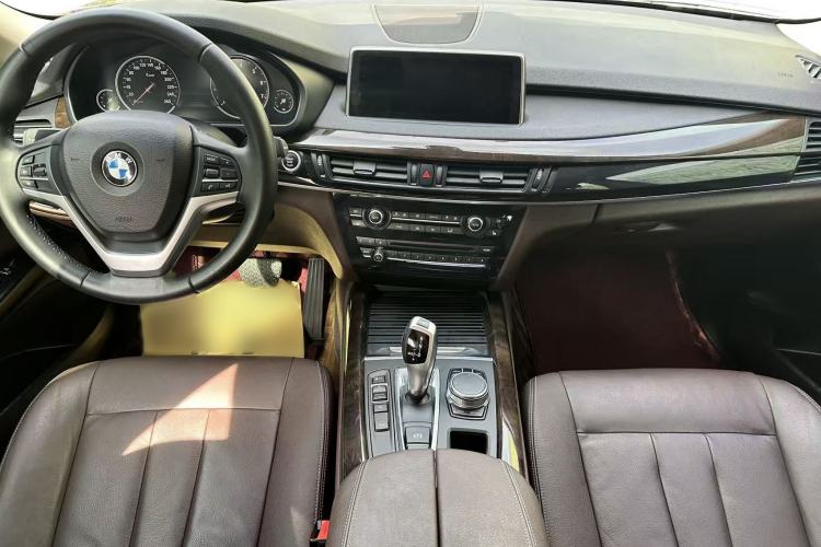Used BMW X5 2017 xDrive35i Elegant Edition Interior 2