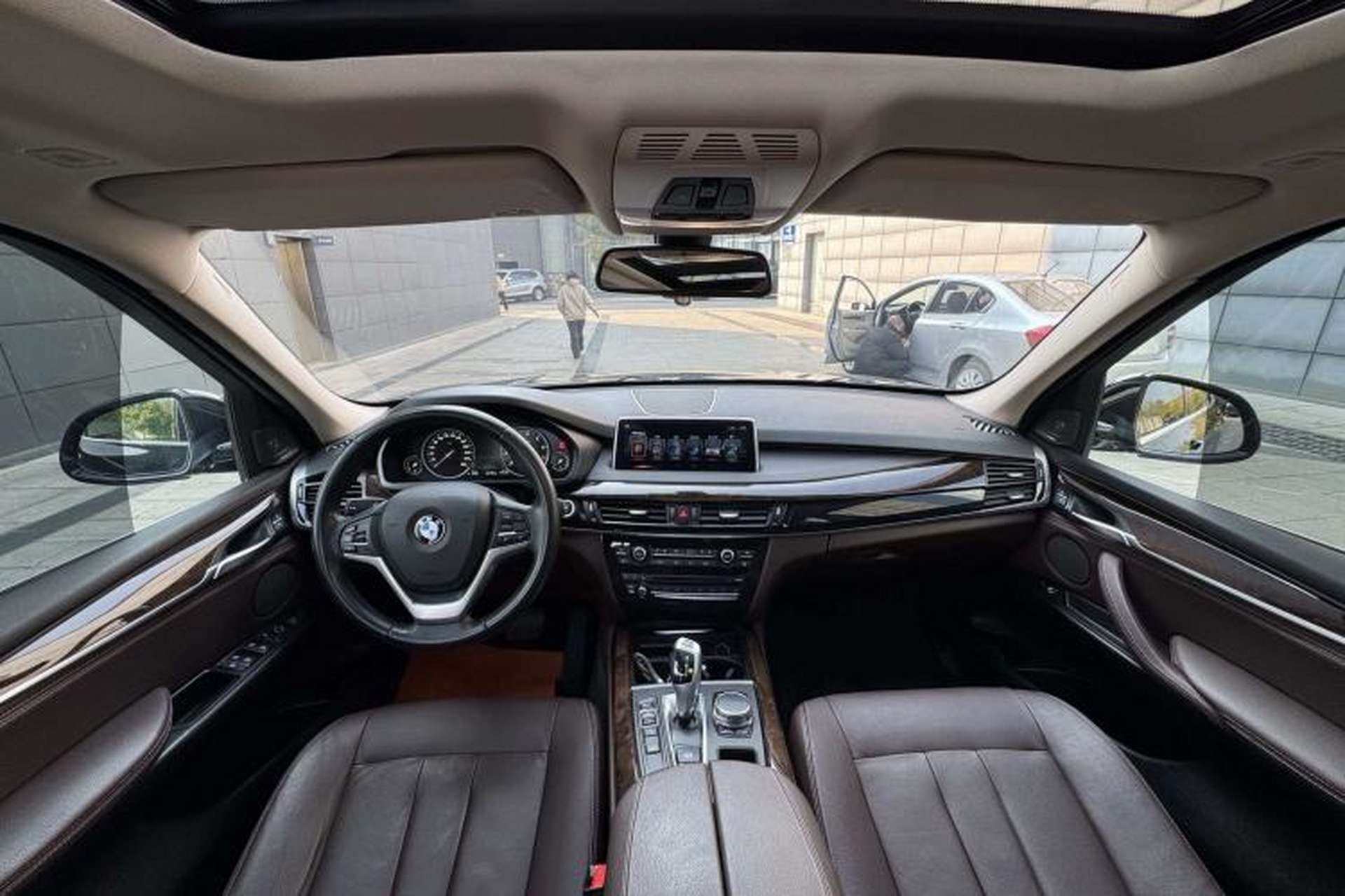 Used BMW X5 2017 xDrive35i Elegant Edition Interior 2