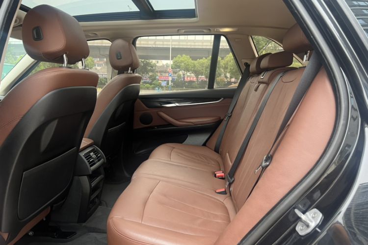 Used BMW X5 2017 xDrive35i Elegant Edition Interior 3