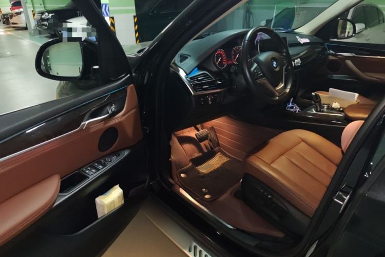 Used BMW X5 2017 xDrive35i Elegant Edition Interior 3