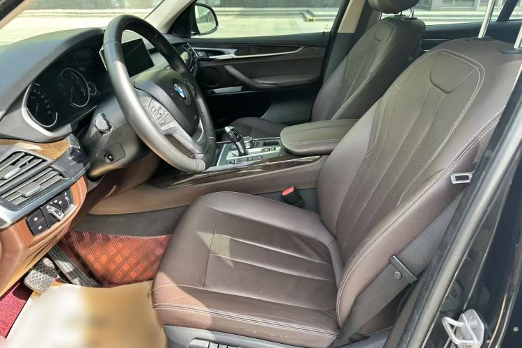 Used BMW X5 2017 xDrive35i Elegant Edition Interior 4