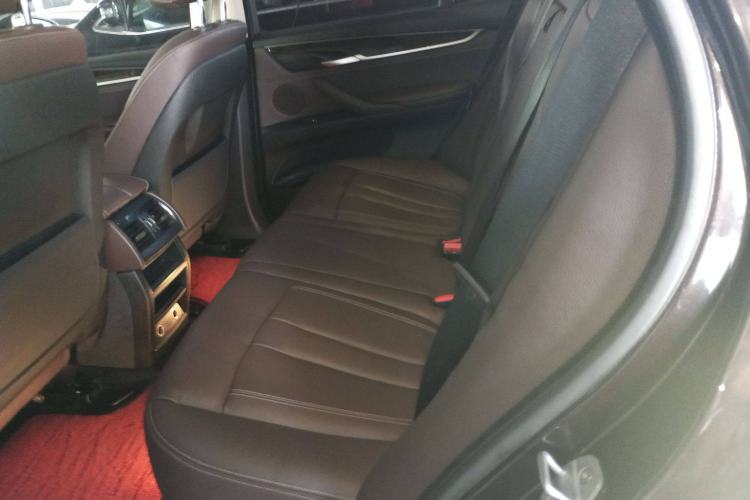 Used BMW X5 2017 xDrive28i Interior 4