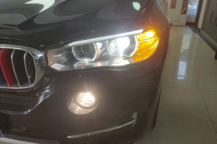 Used BMW X5 2017 xDrive35i Elegant Edition Left Front Headlight