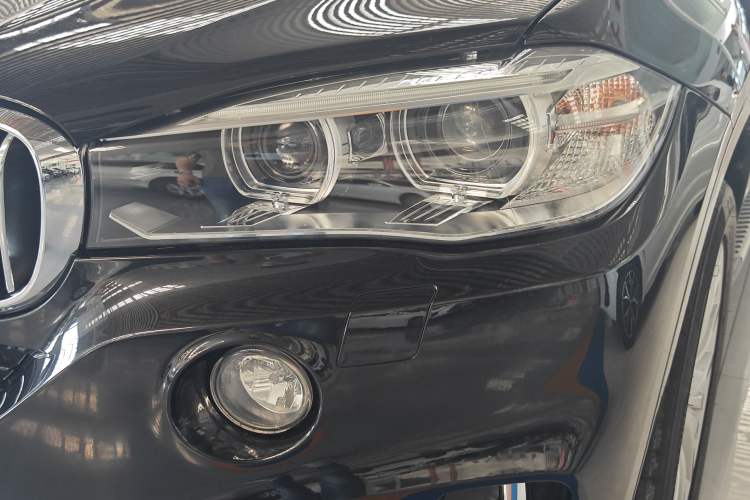 Used BMW X5 2017 xDrive28i Left Front Headlight