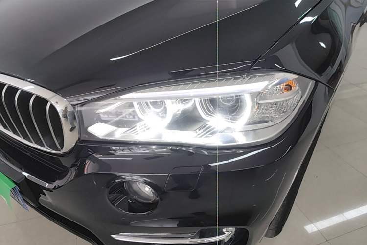 Used BMW X5 2017 xDrive28i Left Front Headlight
