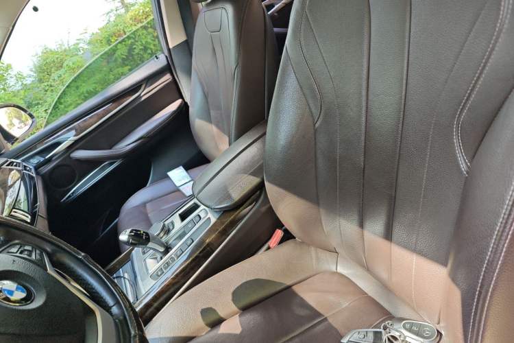 Used BMW X5 2017 xDrive28i Left Front Seat