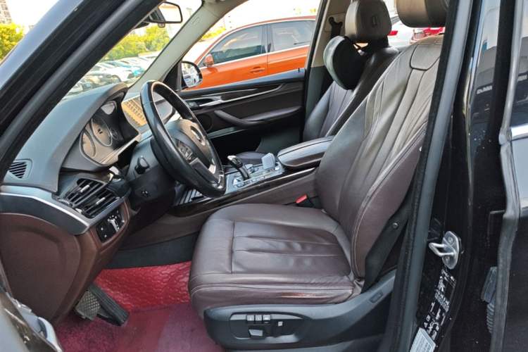 Used BMW X5 2017 xDrive28i Left Front Seat