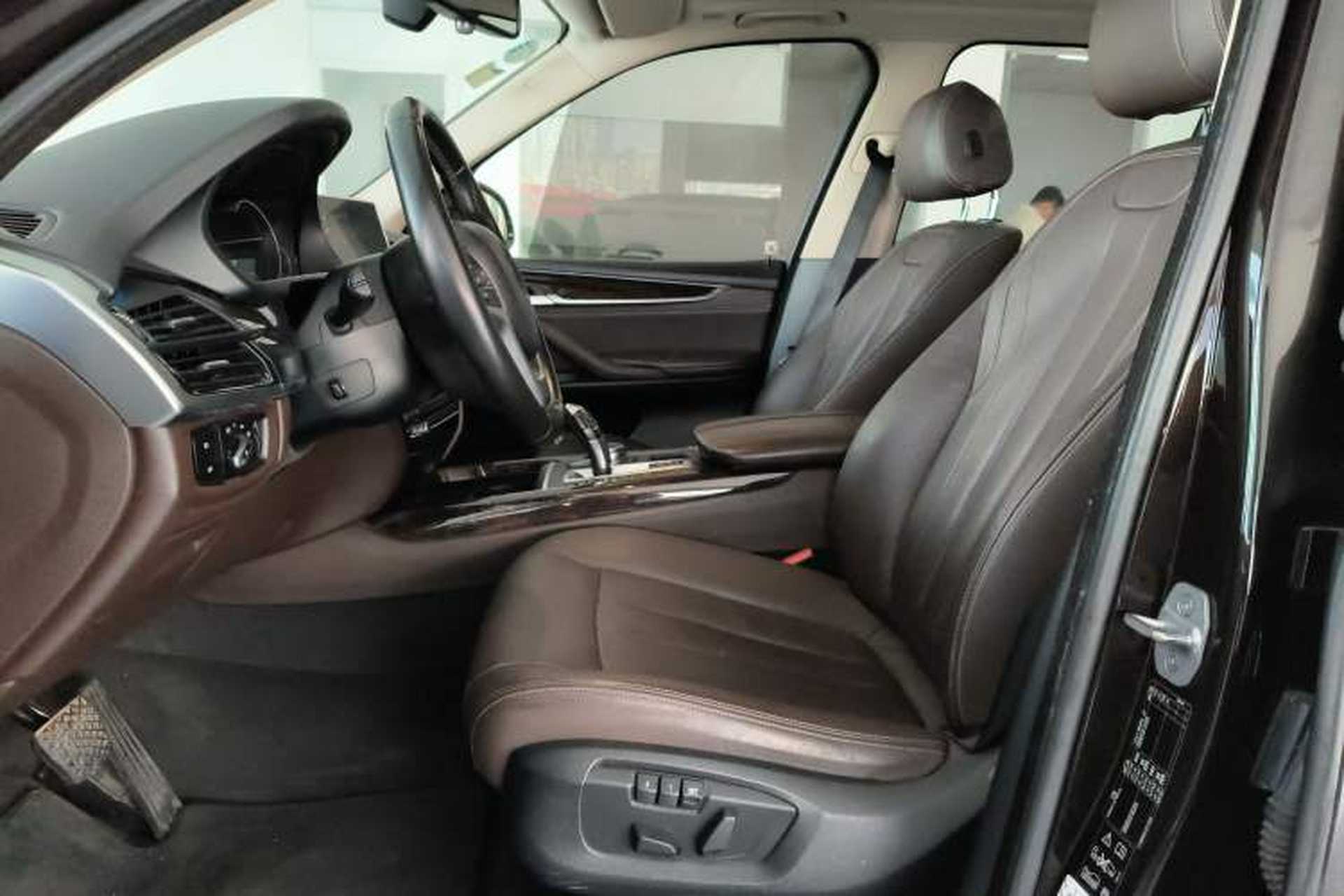 Used BMW X5 2017 xDrive28i Left Front Seat