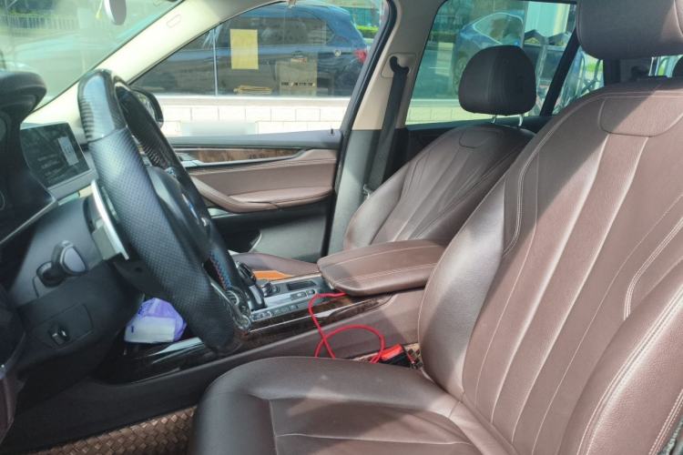 Used BMW X5 2017 xDrive28i Left Front Seat