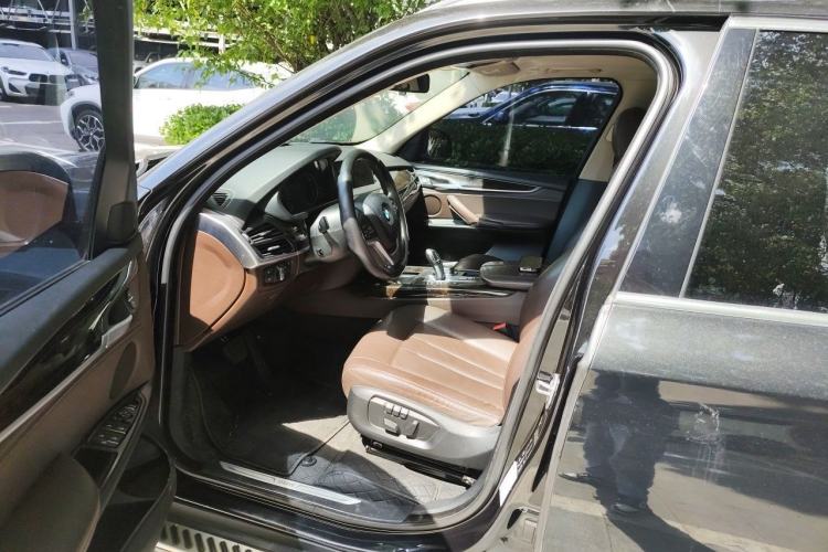Used BMW X5 2017 xDrive28i Left Front Seat