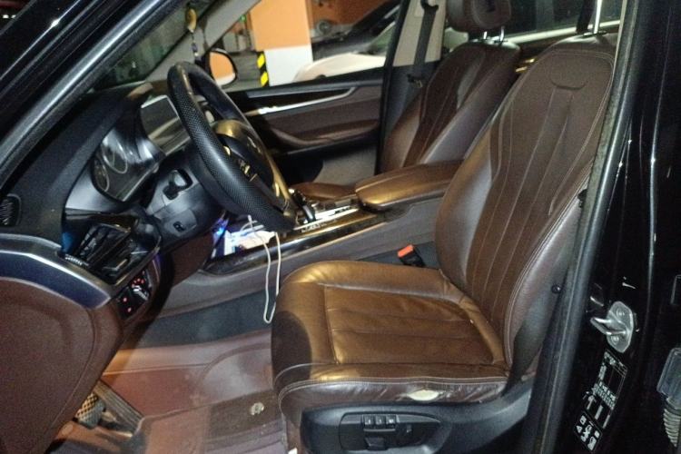 Used BMW X5 2017 xDrive28i Left Front Seat