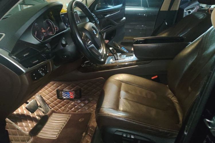Used BMW X5 2017 xDrive35i Elegant Edition Left Front Seat