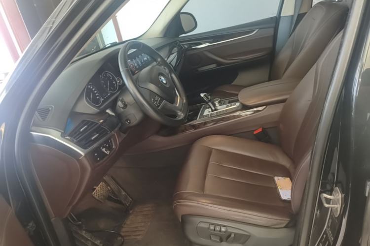 Used BMW X5 2017 xDrive28i Left Front Seat