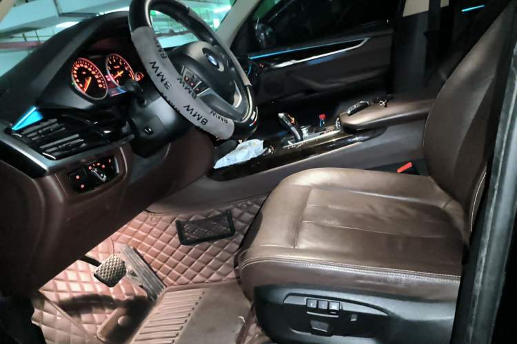 Used BMW X5 2017 xDrive35i Elegant Edition Left Front Seat