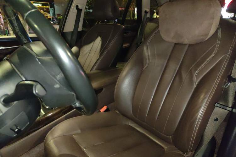Used BMW X5 2017 xDrive28i Left Front Seat
