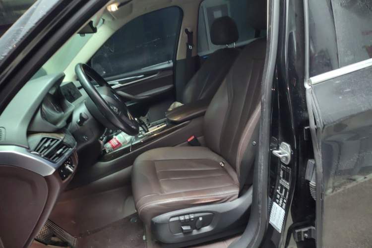 Used BMW X5 2017 xDrive28i Left Front Seat