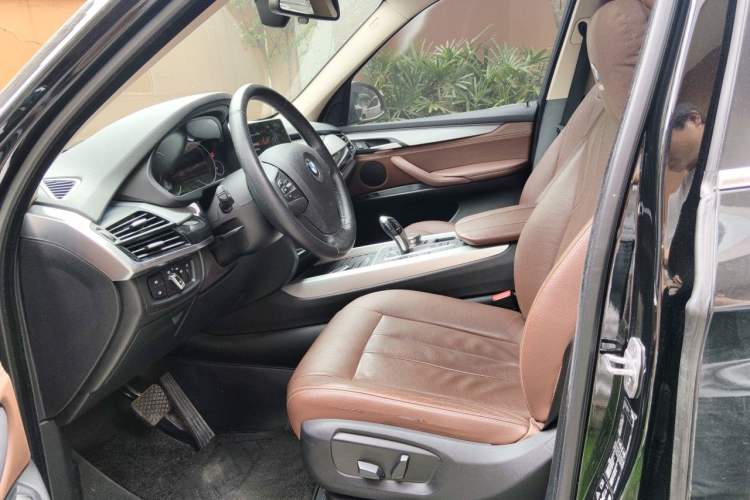 Used BMW X5  Left Front Seat