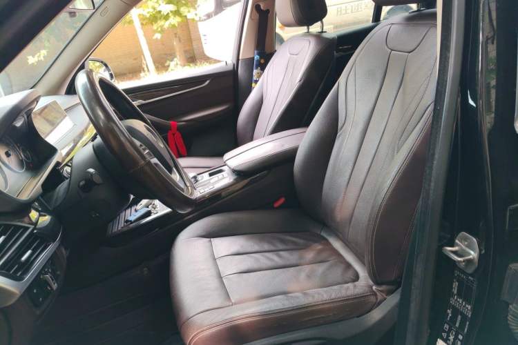 Used BMW X5 2017 xDrive28i Left Front Seat