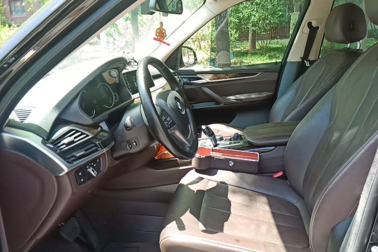 Used BMW X5 2017 xDrive28i Left Front Seat