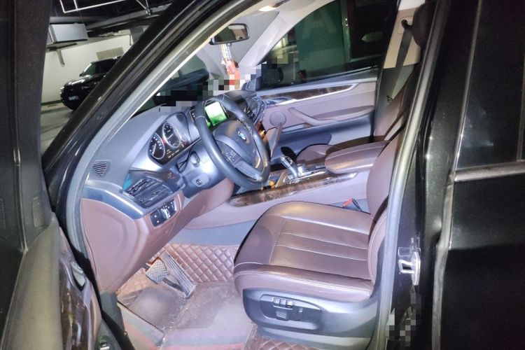 Used BMW X5 2017 xDrive28i Left Front Seat