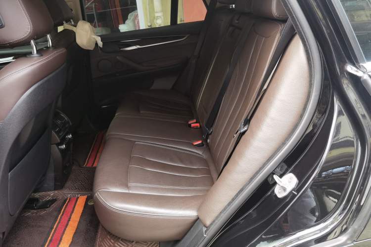 Used BMW X5 2017 xDrive28i Left Rear Seat