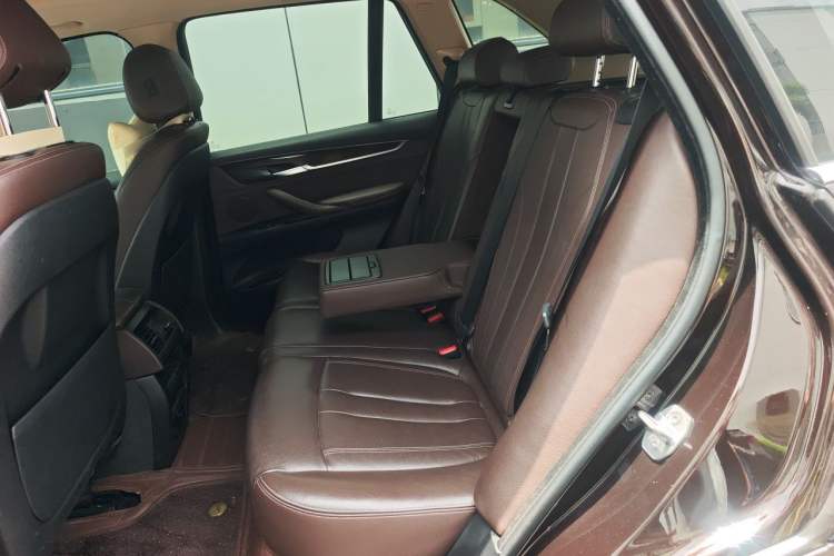Used BMW X5 2017 xDrive28i Left Rear Seat