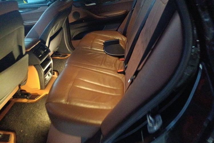 Used BMW X5 2017 xDrive35i Middle East Left Rear Seat