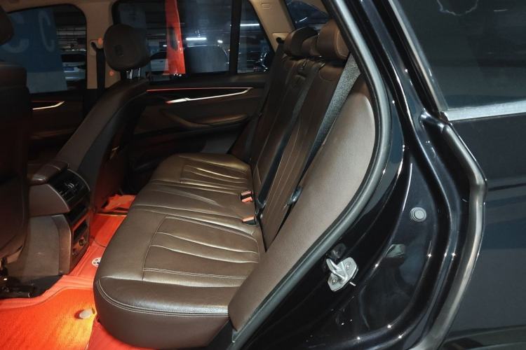 Used BMW X5 2017 xDrive28i Left Rear Seat