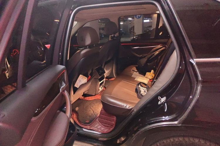 Used BMW X5 2017 xDrive28i Left Rear Seat