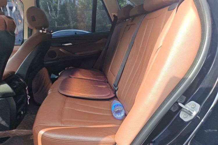 Used BMW X5  Left Rear Seat