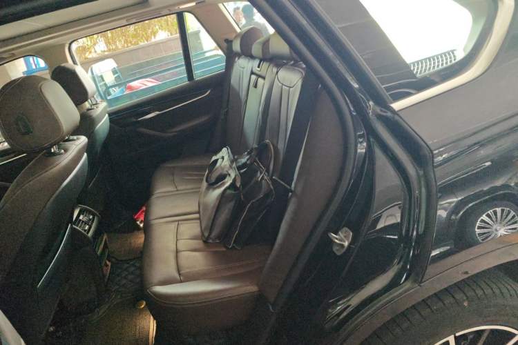 Used BMW X5 2017 xDrive28i Left Rear Seat