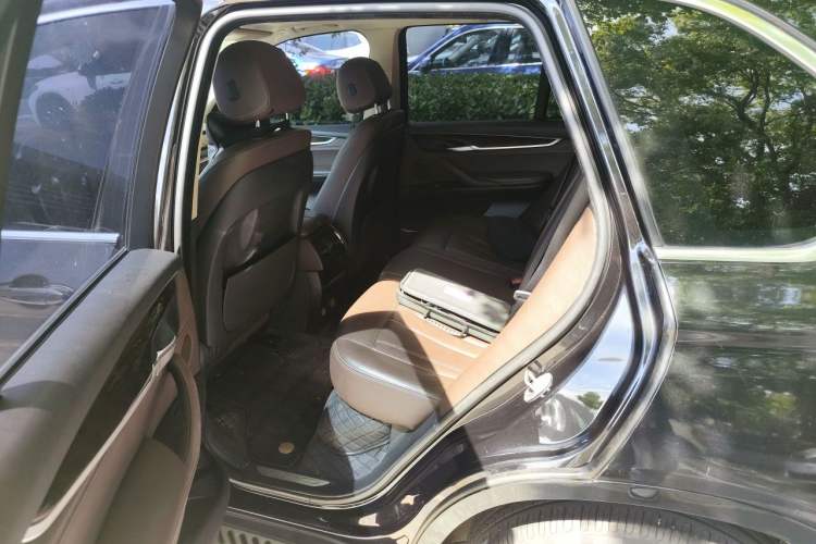 Used BMW X5 2017 xDrive28i Left Rear Seat