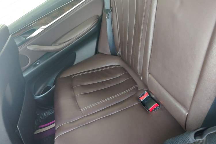 Used BMW X5 2017 xDrive28i Left Rear Seat