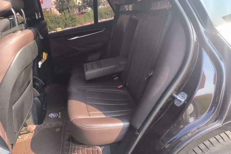Used BMW X5 2017 xDrive35i Elegant Edition Left Rear Seat