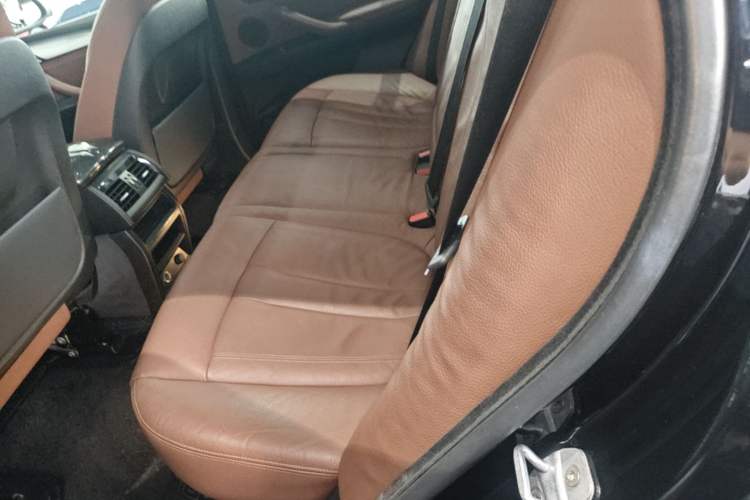 Used BMW X5 2017 xDrive35i Middle East Left Rear Seat