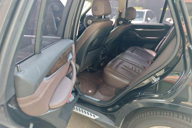 Used BMW X5 2017 xDrive28i Left Rear Seat